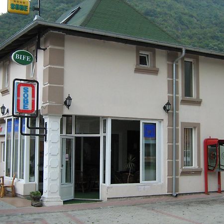 Sobe Za Izdavanje Blef Овчар Баня Екстериор снимка